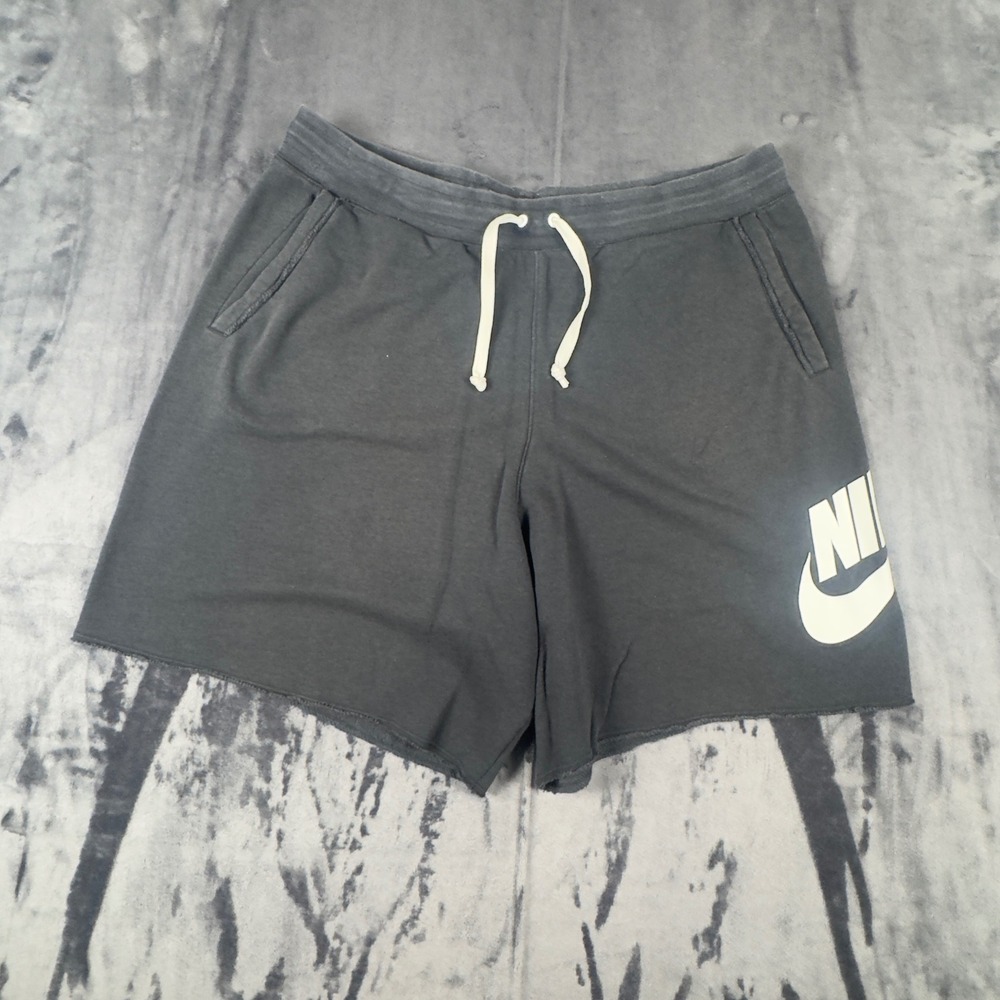 Nike Shorts Mens XXL Gray Graphic Logo Raw Hem Cotton Blend Casual Sportswear